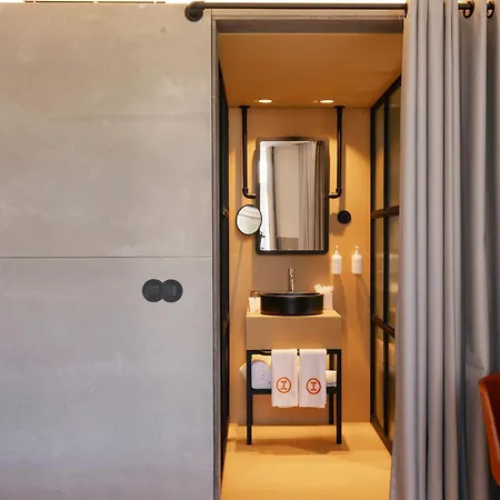 Отель Inspira Santos Boutique 3*